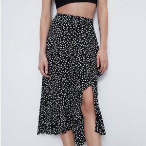 𝗡𝗪𝗧 𝗭𝗮𝗿𝗮 • Flowy Print Skirt